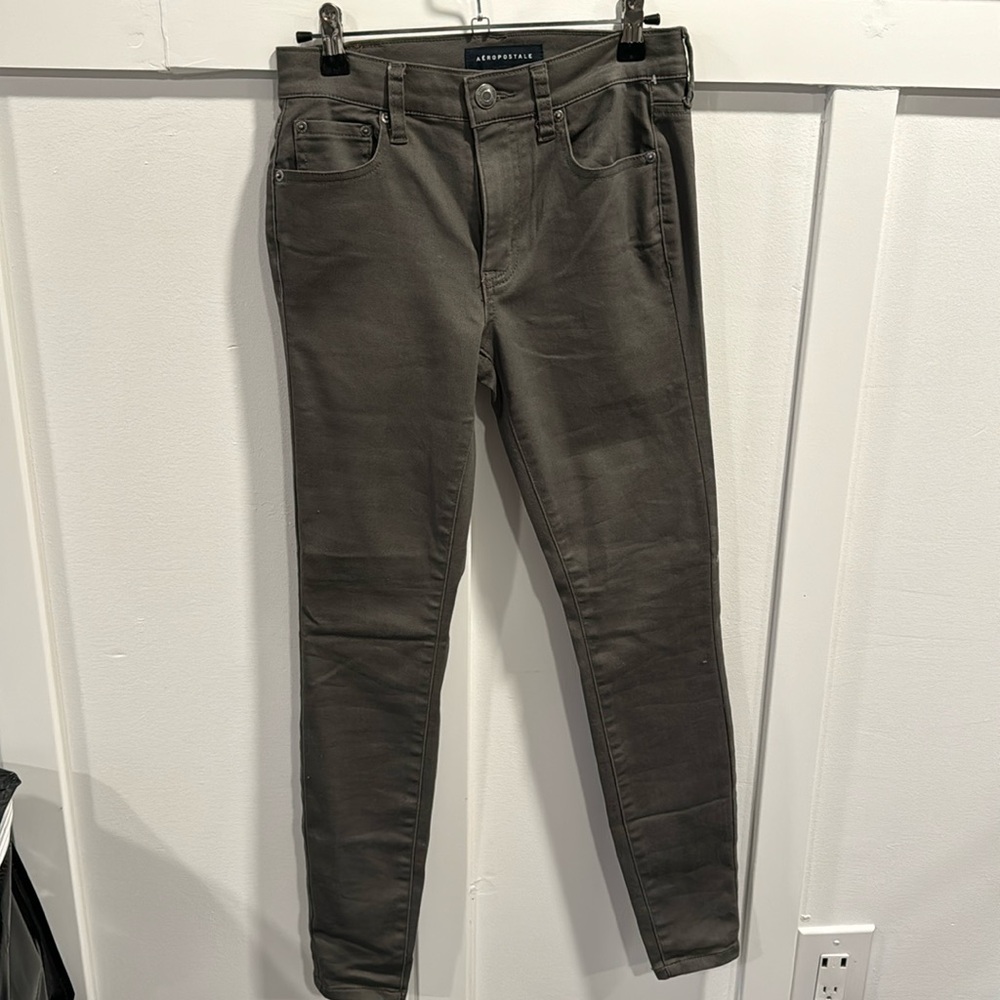 Very gently used Aeropostale jeggings